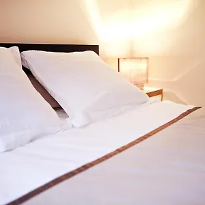 chez-maud-et-jc.hotels-rhonealpes.com/